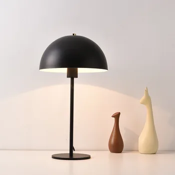 Современная настольная лампа-гриб Прикроватная лампа для спальни Креативное Железное искусство LED Гостиная Кабинет Домашний Декоративный настольный светильник